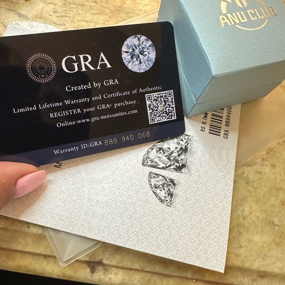 SOLD********2ct Moissanite size 8 Ring Brand new - Picture 6 of 6